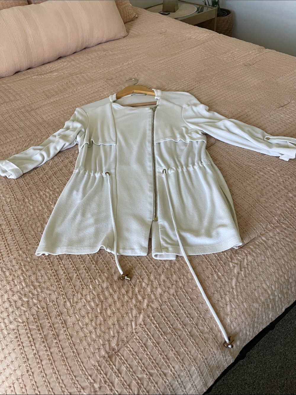 Tart Cream Utility Drawstring Jacket